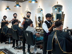 5 Barbershop Surabaya buat Upgrade Penampilan di Akhir Pekan