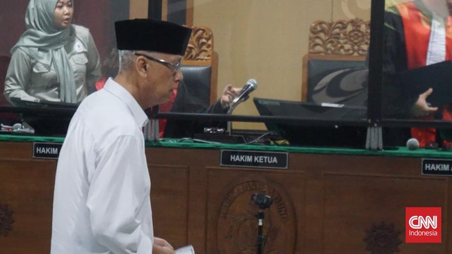 Krido dinyatakan bersalah menerima gratifikasi di kasus mafia tanah penyelewengan tanah kas desa di Caturtunggal, Depok, Yogyakarta.