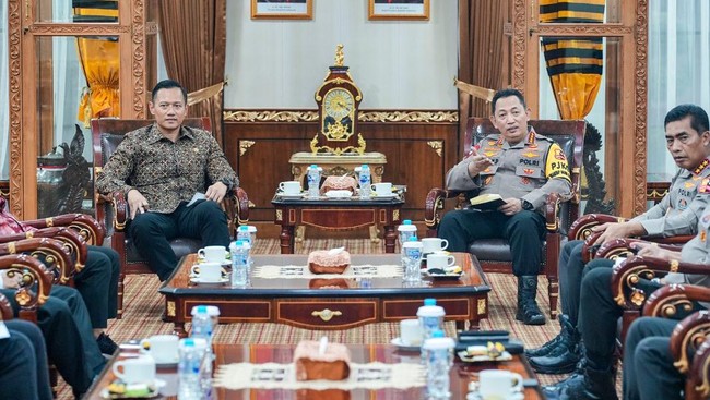 Menteri ATR/BPN Agus Harimurti Yudhoyono (AHY) menyampaikan apresiasi atas bantuan dan dukungan Polri dalam penegakan hukum di sektor pertanahan.