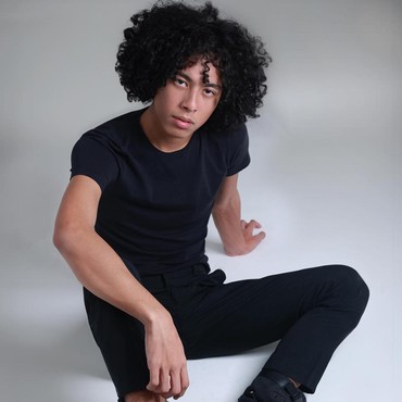 Sosok Keenan Putra Dewi Lestari & Marcell Siahaan yang Berkarier sebagai Model