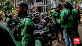 Grab, GoTo Cs Bantah Kenakan Biaya Aplikasi di Atas 20 Persen ke Ojol