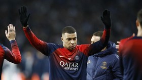 Ratcliffe Gak Mau MU Rekrut Mbappe, Pilih Incar Penerusnya