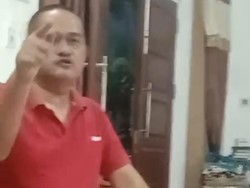 Viral Todongkan Pistol Saat Tagih Utang, Ketua Demokrat Solok Bilang Mancis