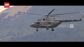 VIDEO: Momen Helikopter Tempur TNI AD Gempur Posisi Musuh di Bukit