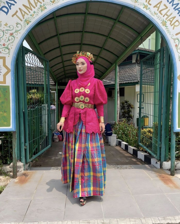 Zaskia Gotik Zaskia Gotik