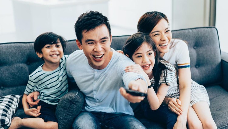 5 Cara Mengajarkan Anak Mencintai Diri Sendiri & Merasa Berharga 5 Cara Mengajarkan Anak Mencintai Diri Sendiri & Merasa Berharga