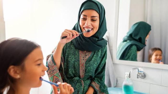 Apakah Sikat Gigi di Siang Hari Bisa Membatalkan Puasa? Ini Penjelasannya...