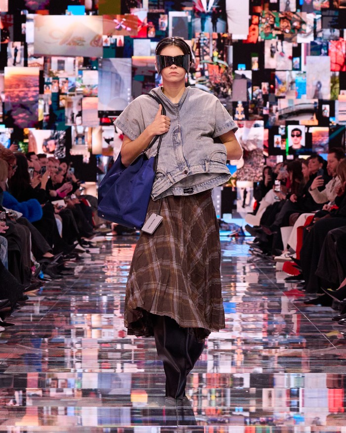 Look 44 Balenciaga Fall/Winter 2024