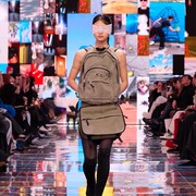 5 Busana Nyentrik dari Koleksi Balenciaga Fall/Winter 2024, Ada Gaun dari Bra?