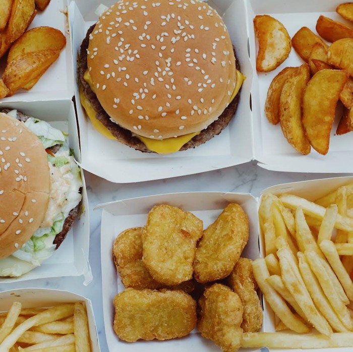 Hindari Makanan Berlemak dan Bertepung/Foto: pexels.com/ready made