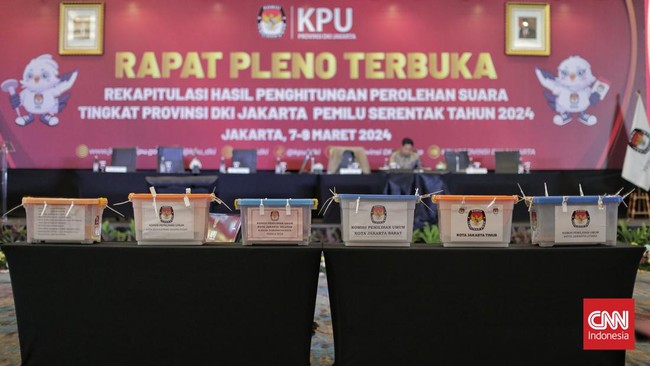 KPU menargetkan rekapitulasi suara Pemilu 2024 di 4 provinsi selesai malam ini. Salah satunya adalah Jawa Barat.