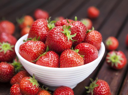 10 Manfaat Strawberry untuk Ibu Hamil & Porsi Konsumsi yang Tepat, Bantu Cegah Cacat Lahir