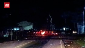 VIDEO: Massa Gerudug Pleno Rekapitulasi Suara di Timika