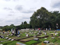 TPU Jeruk Purut hingga Srengseng Sawah Mulai Didatangi Peziarah Jelang Ramadan