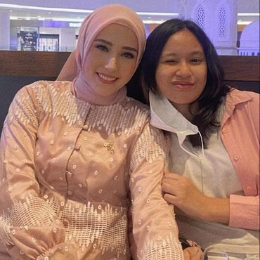 Paras Disebut Mirip, 7 Potret Shakiena Anak Okie Agustina & Adelia Sang Ibu Sambung