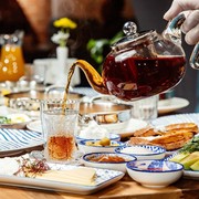 5 Alasan Mengapa Minum Teh Saat Sahur Tidak Dianjurkan