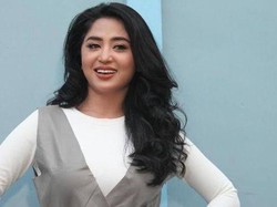 Dewi Perssik Ungkap Respons Pacar Usai Diganggu Isu Mandul