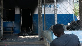 Situasi di Haiti Kian Kacau, Gangster Bakar Kantor Polisi