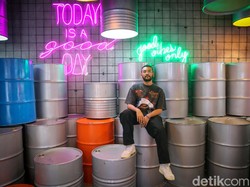 Matter Mos Asik Banget di Panggung dPop Music Day