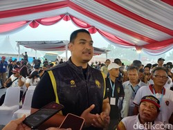 Menpora Ikut Komentari Kualitas Lapangan SUGBK