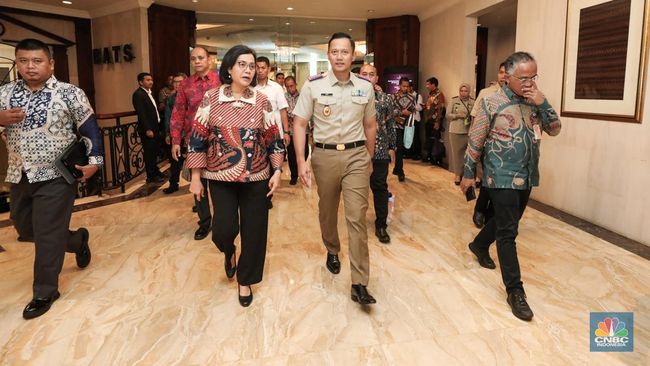 Sri Mulyani Bawa Kabar Buruk, Ada Pesan Khusus Buat AHY