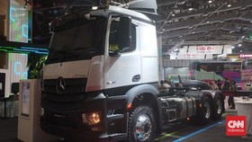 Mercedes-Benz Pamer Truk dan Bus Euro 5 di Giicomvec 2024