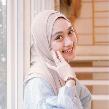 7 Potret Nafhafirah TikToker Cantik Berhijab Calon Istri Mamat Alkatiri Jadi Sorotan