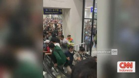 VIDEO: Perbaikan Eskalator Stasiun Manggarai Belum Juga Rampung