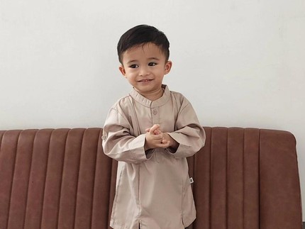 Terpopuler: Potret Adzam Ketemu Ayah Sule