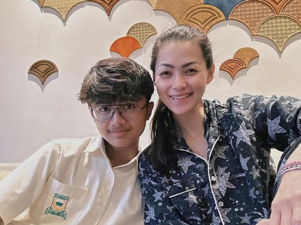 7 Potret Ultah ke-15 Bintang Putra Christy Jusung & Hengky Kurniawan, Dipuji Makin Tampan