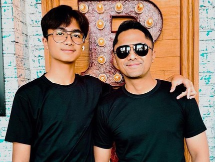 Makin Tampan, 7 Potret Bintang Putra Christy Jusung & Hengky Kurniawan yang Ultah ke-15