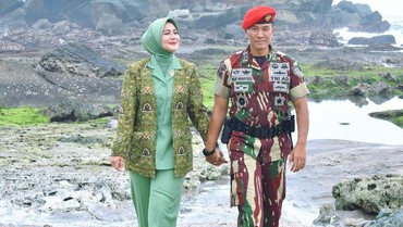 Bangganya Juliana Moechtar Dampingi Suami yang Jadi Komandan Upacara Kemerdekaan RI di IKN