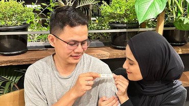 img-title Foto Bareng Suami Hilang, Rumah Tangga Nadya Mustika Dikhawatirkan