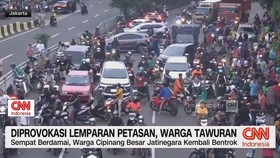 VIDEO: Diprovokasi Lemparan Petasan, Warga Tawuran