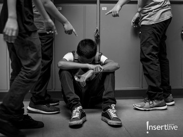 img-title Oknum Pengusaha Surabaya Suruh Anak SMA Sujud & Menggonggong, Bisa Terancam UU Perlindungan Anak