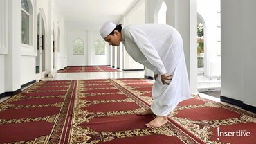 img-title Bacaan Takbir 7 Kali dan 5 Kali di Salat Idul Fitri 2025