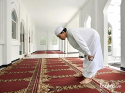 Bacaan Takbir 7 Kali dan 5 Kali di Salat Idul Fitri 2025