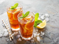Minum Teh Sambil Makan Bisa Bikin Anemia, Mitos atau Fakta?