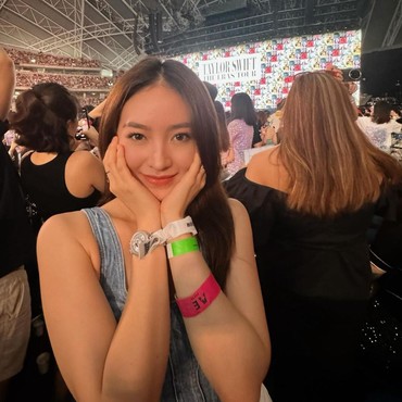 Natasha Wilona Bagikan Momen Nonton Konser Taylor Swift Ditemani Sosok Spesial