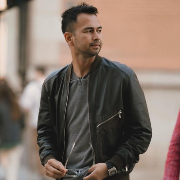 Raffi Ahmad Ungkap Berkah Minum Air Bekas Basuh Kaki Ibunda