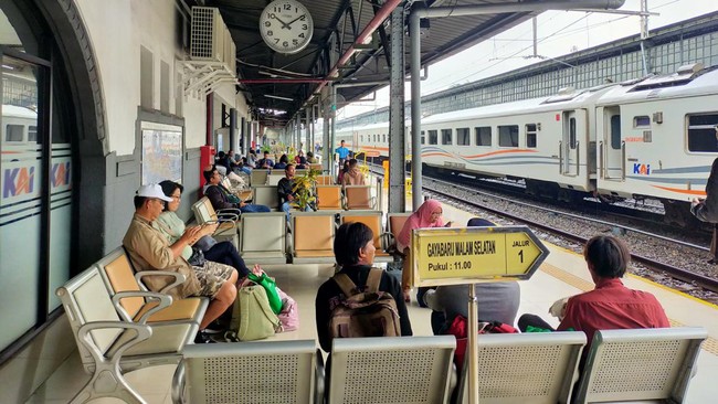 PT Kereta Api Indonesia (Persero) alias KAI memberikan diskon tiket kereta hingga 15 persen.