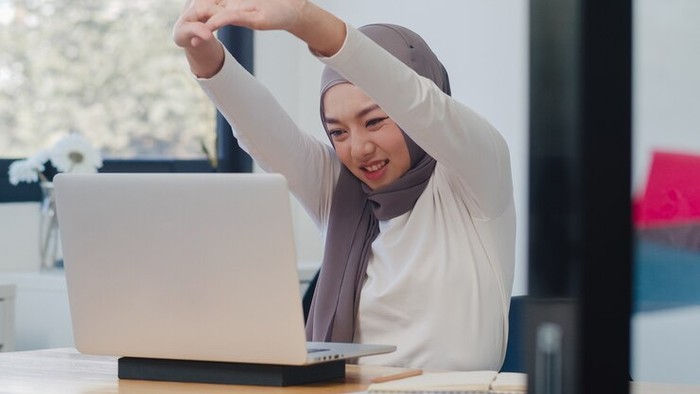 4 Trik agar Tetap Produktif saat Berpuasa, Anti Lemas Seharian!