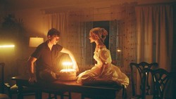 Lirik Lagu we can't be friends (wait for your love) - Ariana Grande