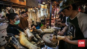 FOTO: Keramaian Pembeli di Pasar Senen Jelang Ramadan
