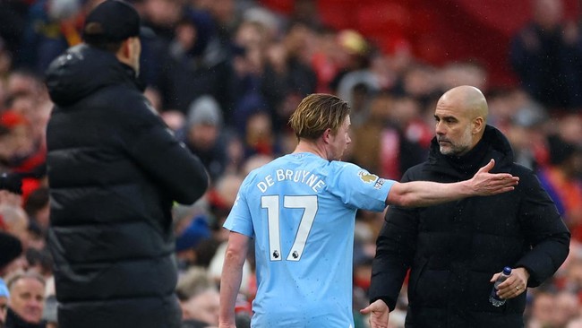 Pep Guardiola menjelaskan insiden cekcok dengan Kevin De Bruyne saat Manchester City ditahan imbang Liverpool pada lanjutan Liga Inggris.