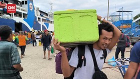 VIDEO: Jelang Ramadan, Pelabuhan Nusantara Parepare Dipadati Pemudik