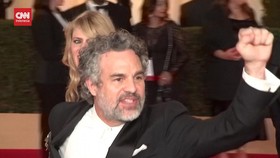 VIDEO: Mark Ruffalo Teriakkan Dukungan Untuk Palestina di Red Carpet