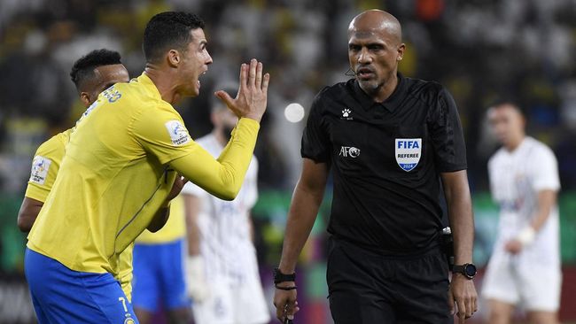 Media Oman: Wasit Ahmed Al Kaf Dilarang Pimpin Al Ain vs Al Hilal