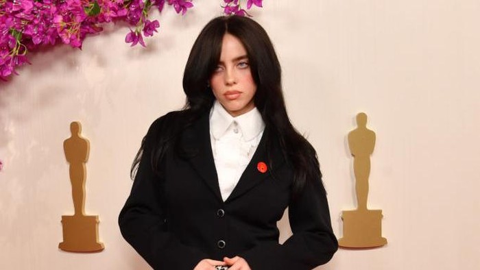 HOLLYWOOD, CALIFORNIA - MARCH 10: Billie Eilish attends the 96th Annual Academy Awards on March 10, 2024 in Hollywood, California. (Photo by Sarah Morris/WireImage)