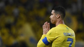 Ronaldo Dirujak Netizen Usai Gagal Cetak Gol Jarak 2 Meter